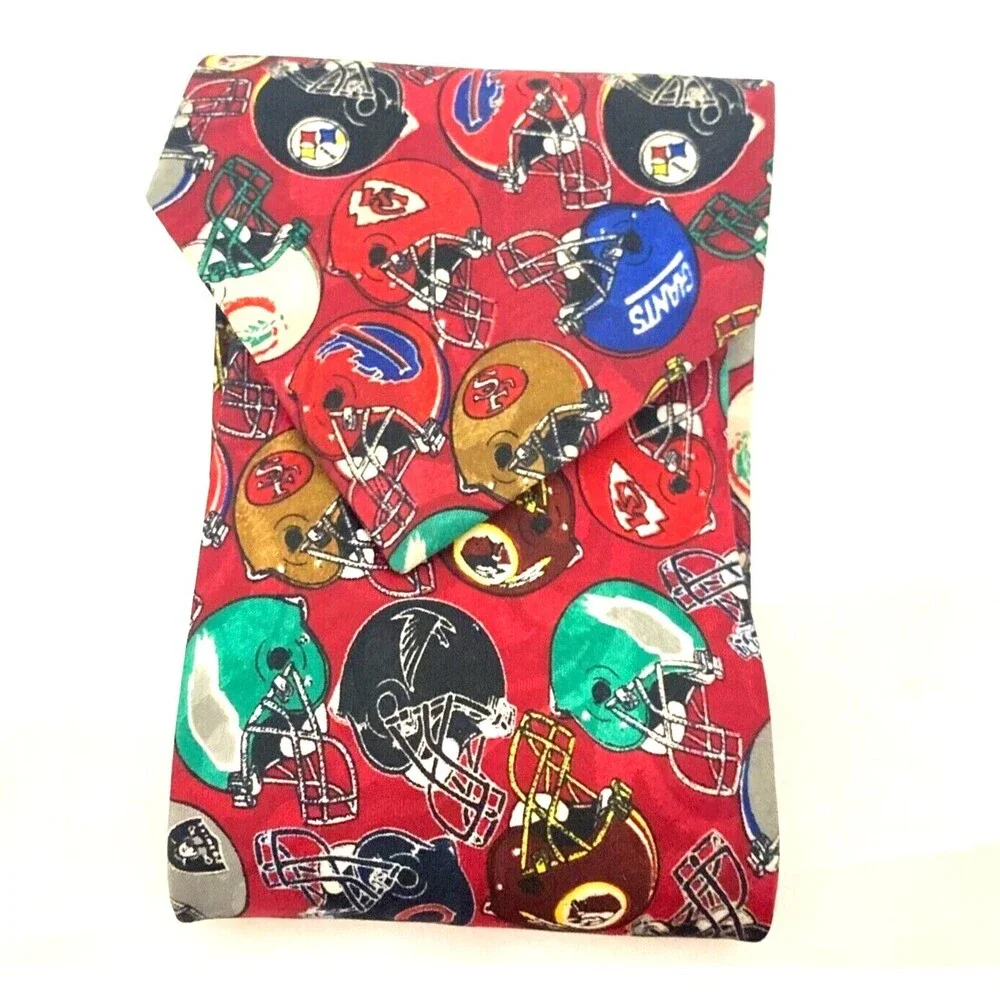 #5665 NFL Team Helmets Novelty Necktie, Tie 56X3.75
